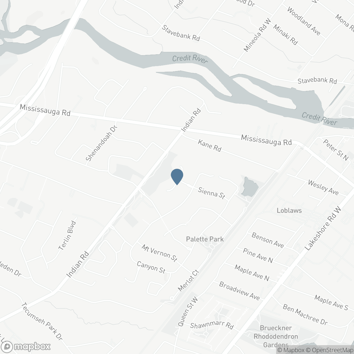 562 GLADWYNE COURT, Mississauga, Ontario L5H 4L4